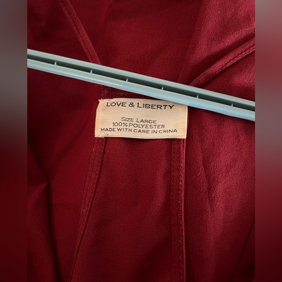 Red High-Low Tank Top - Picture 3 of 3